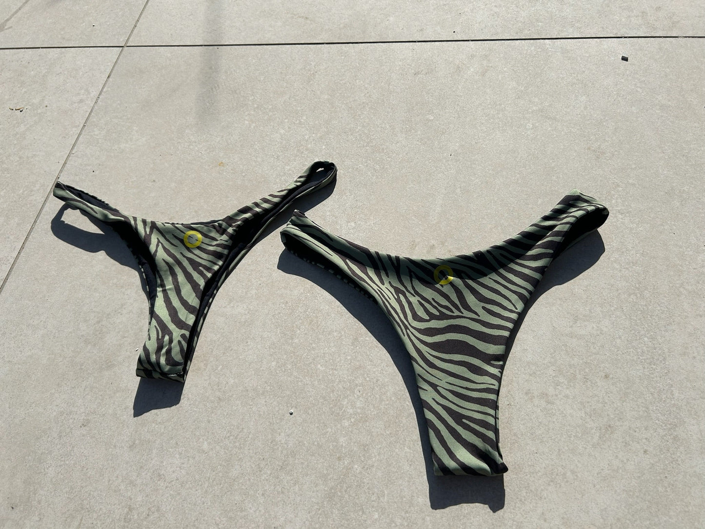 ZEBRA BIKINI - TANGA BOTTOM
